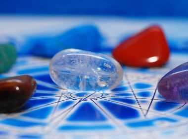 polytimoi-lithoi-zodia