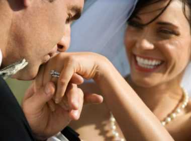 vres-idaniko-syntrofo