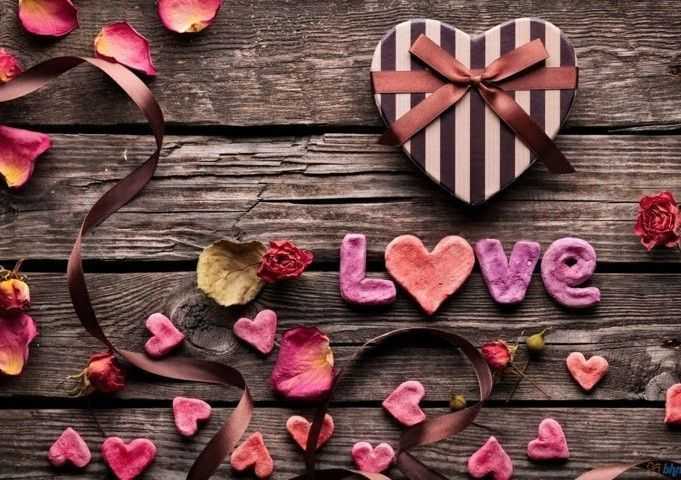 erwtikes-provlepseis-pempti-24-4