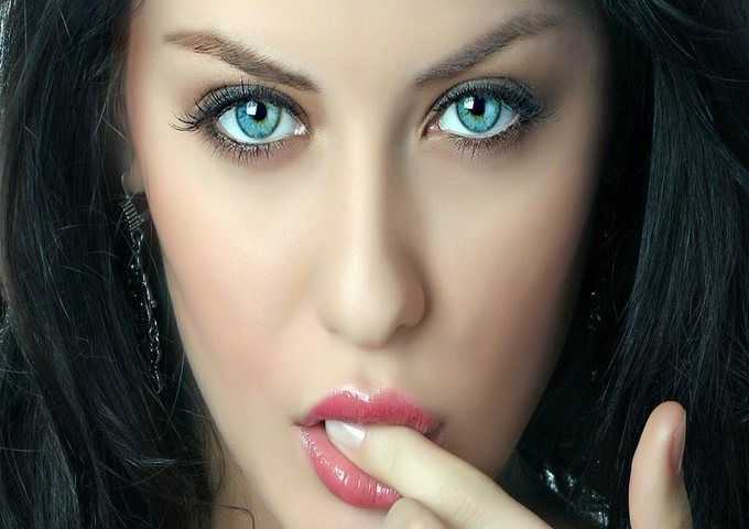 ti-theloyn-oi-gynaikes